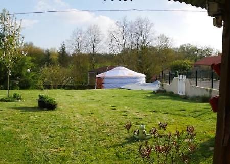 Yourtes Du Bocage Bazoges-en-Pareds Bagian luar foto