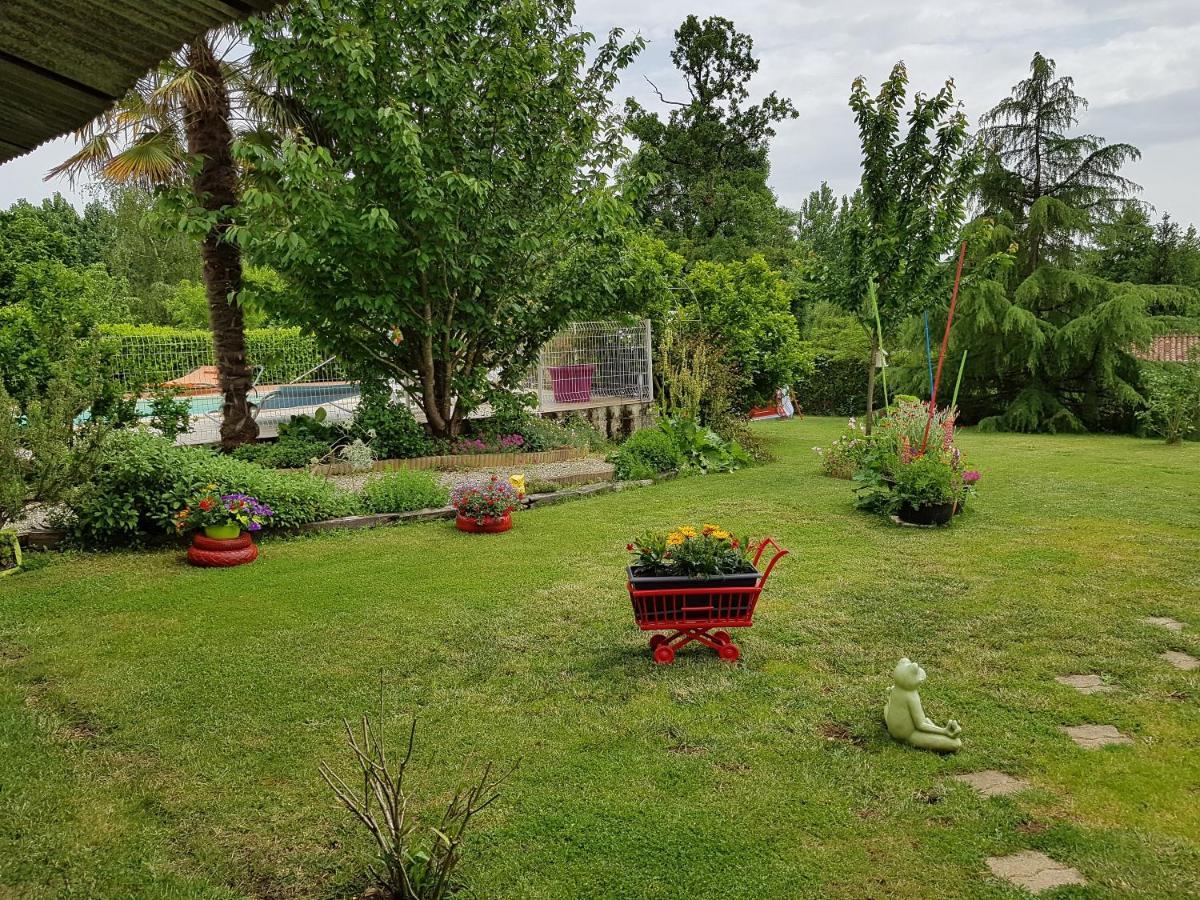 Yourtes Du Bocage Bazoges-en-Pareds Bagian luar foto